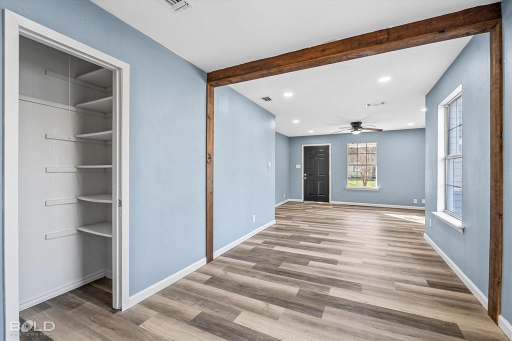 Shreveport, Louisiana 71108, United States, 3 Bedrooms Bedrooms, ,1 BathroomBathrooms,Residential,Pending,23970