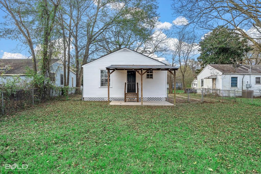 Shreveport, Louisiana 71108, United States, 3 Bedrooms Bedrooms, ,1 BathroomBathrooms,Residential,Pending,23970