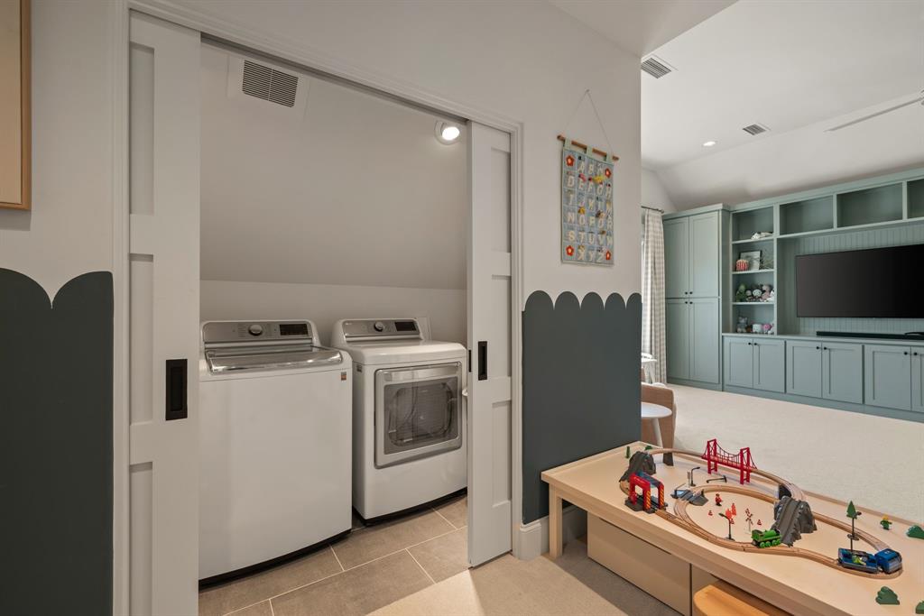 Stony Brook - Residential