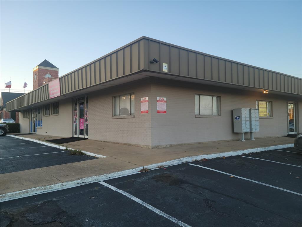 Davis Sol Add - Commercial Lease