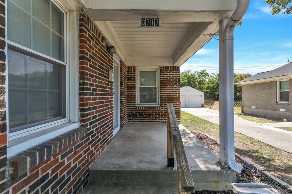 3717 Carolyn Road