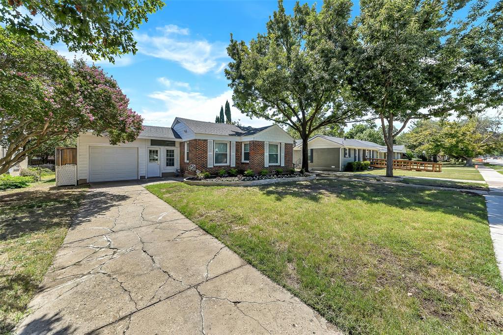 3717 Carolyn Road