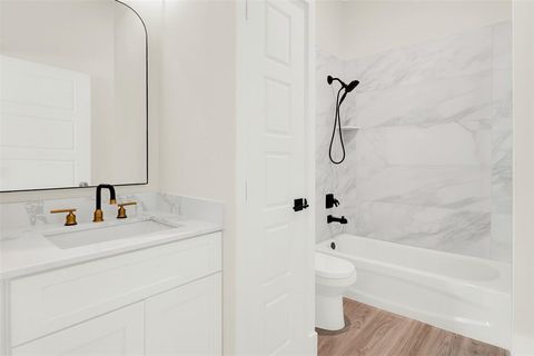 Tiny photo for 3725 Creek View Drive, McKinney, TX 75071 (MLS # 21036517)