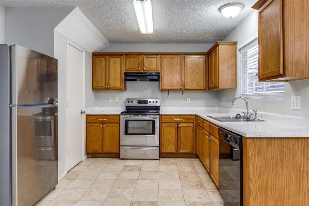 Hillside Oaks Ph 05 02 - Residential