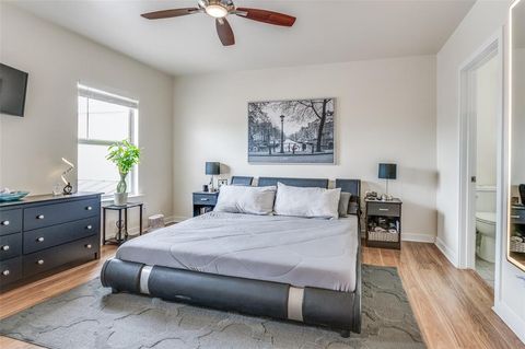 Tiny photo for 3922 Gilbert Avenue #214, Dallas, TX 75219 (MLS # 21238410)