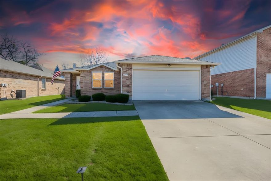 Dont miss this one!! Almost everything has been replaced and updated.  Open floorplan with large living area open to Kitchen. Recently remodeled with all new luxury vinyl plank flooring, new paint inside and out, updated kitchen with quartz counters, stainless appliances and beautiful cabinetry with soft close drawers and pulls outs . Extended custom tile backsplash. Huge master suite with barn doors leading to primary bathroom. 2 oversized secondary bedrooms with oversized closets and updated ceiling fans . New roof, HVAC and water heater also replaced. This is MOVE IN READY !!!
Huge backyard with tall privacy fence . Convenient location w easy access to all major roads. Exemplary McKinney schools including the highly sought after Boyd HS.