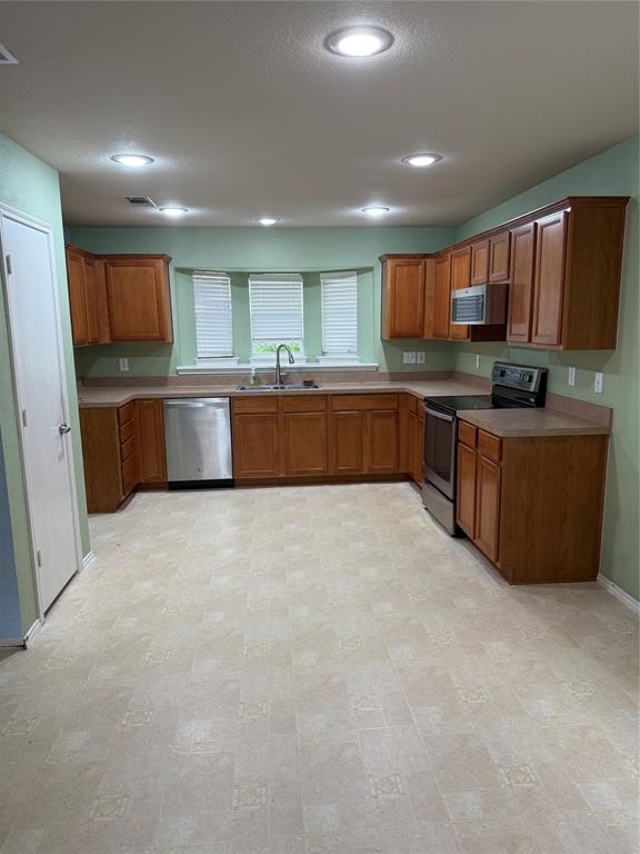 545 Winbridge Lane