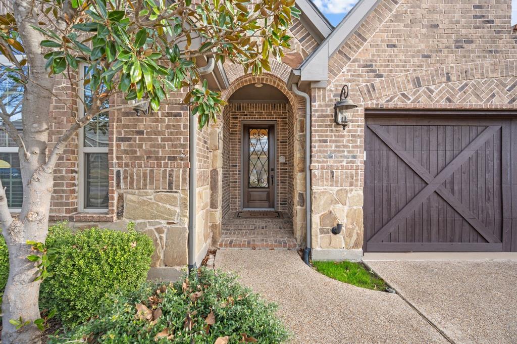 2818 Sheffield Drive