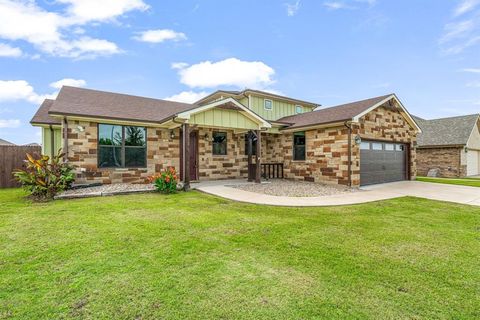 130 Elk Cove Stephenville TX 76401