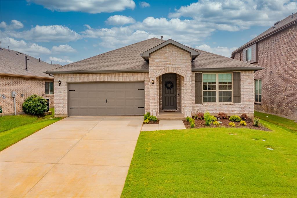 1304 Coyote Ridge