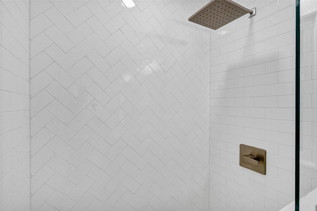 Grapevine, Texas 76051, United States, 3 Bedrooms Bedrooms, ,2 BathroomsBathrooms,Residential,Pending,209792