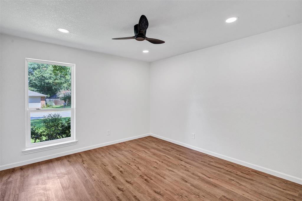 Grapevine, Texas 76051, United States, 3 Bedrooms Bedrooms, ,2 BathroomsBathrooms,Residential,Pending,209792