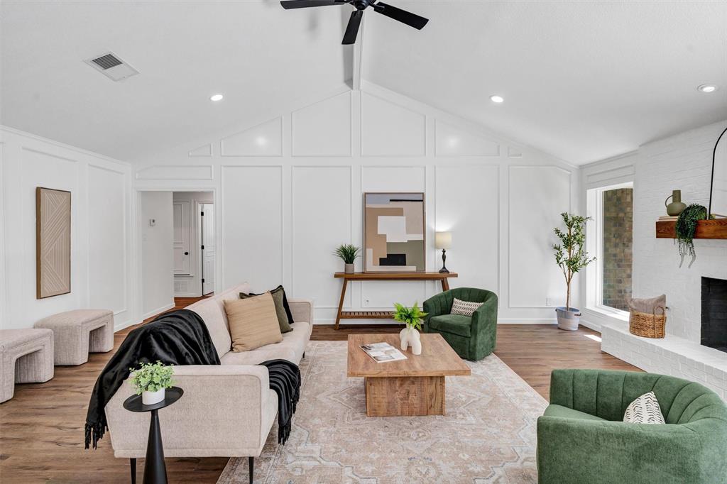 Grapevine, Texas 76051, United States, 3 Bedrooms Bedrooms, ,2 BathroomsBathrooms,Residential,Pending,209792