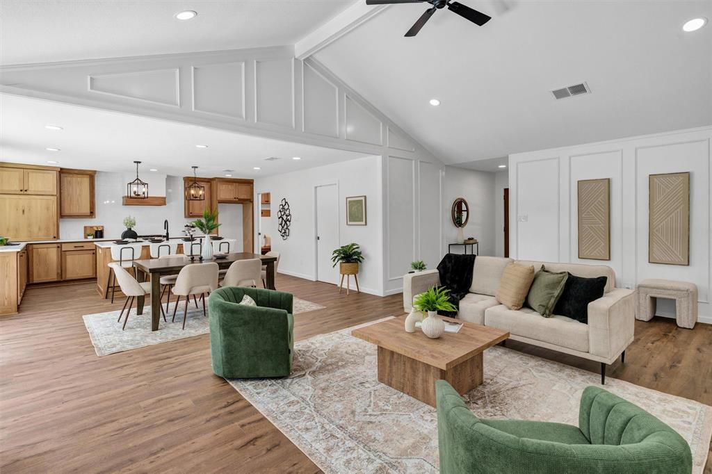 Grapevine, Texas 76051, United States, 3 Bedrooms Bedrooms, ,2 BathroomsBathrooms,Residential,Pending,209792