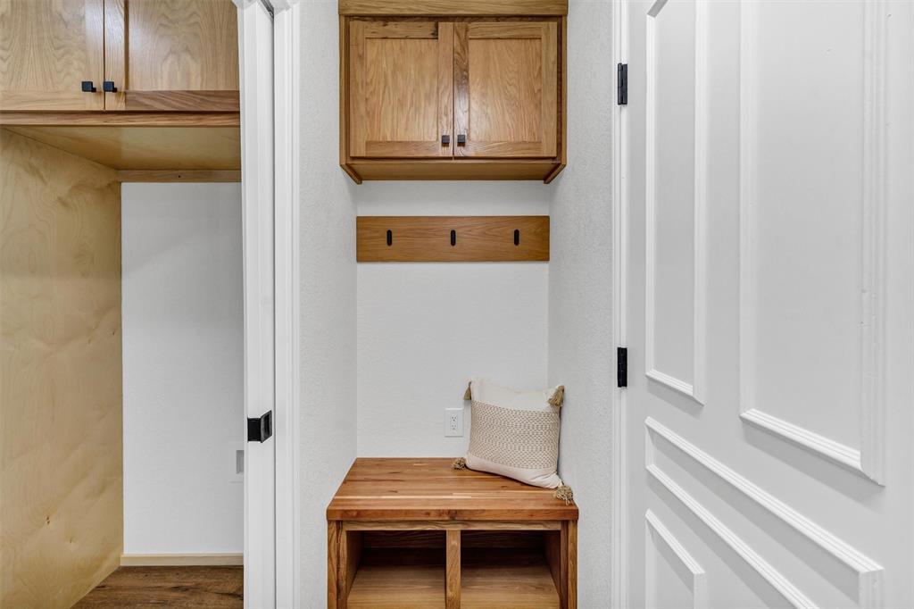 Grapevine, Texas 76051, United States, 3 Bedrooms Bedrooms, ,2 BathroomsBathrooms,Residential,Pending,209792