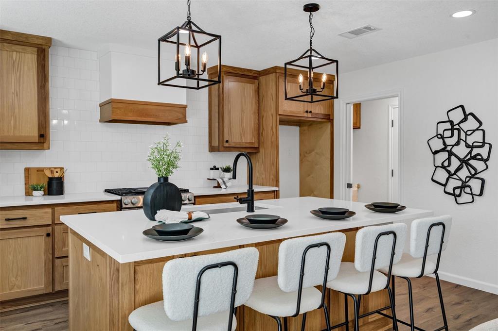 Grapevine, Texas 76051, United States, 3 Bedrooms Bedrooms, ,2 BathroomsBathrooms,Residential,Pending,209792