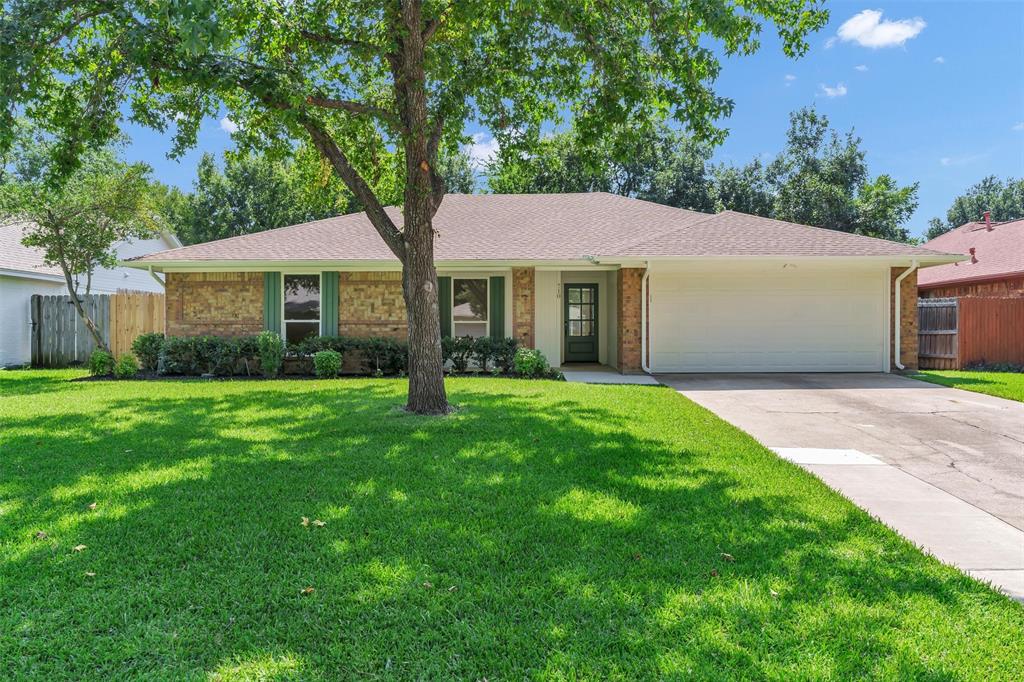 Grapevine, Texas 76051, United States, 3 Bedrooms Bedrooms, ,2 BathroomsBathrooms,Residential,Pending,209792