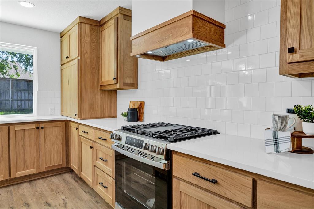 Grapevine, Texas 76051, United States, 3 Bedrooms Bedrooms, ,2 BathroomsBathrooms,Residential,Pending,209792