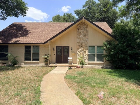 Photo of 10940 Ferndale Road, Dallas, TX 75238 (MLS # 21341360)
