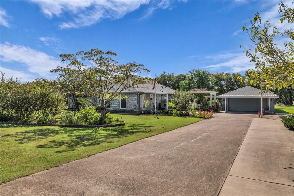 107 Fort Graham Circle