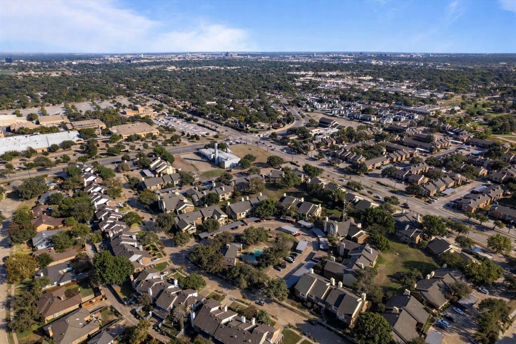 Cobblestone Condo - Residential