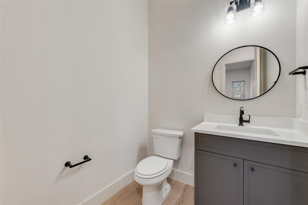 Lewisville Water's Edge II Condominium - Residential