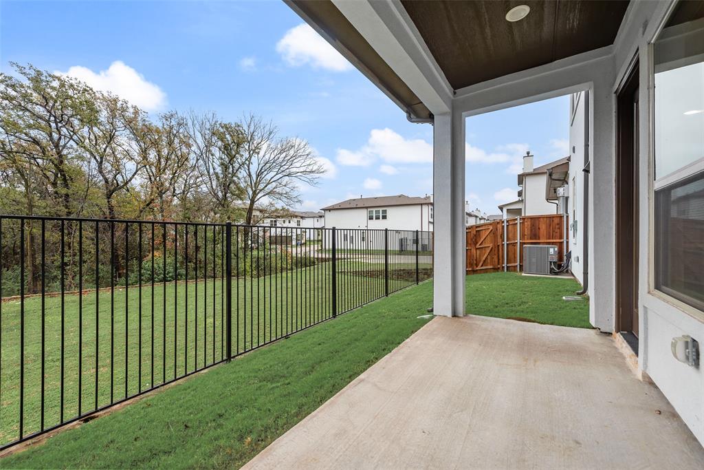 Lewisville Water's Edge II Condominium - Residential