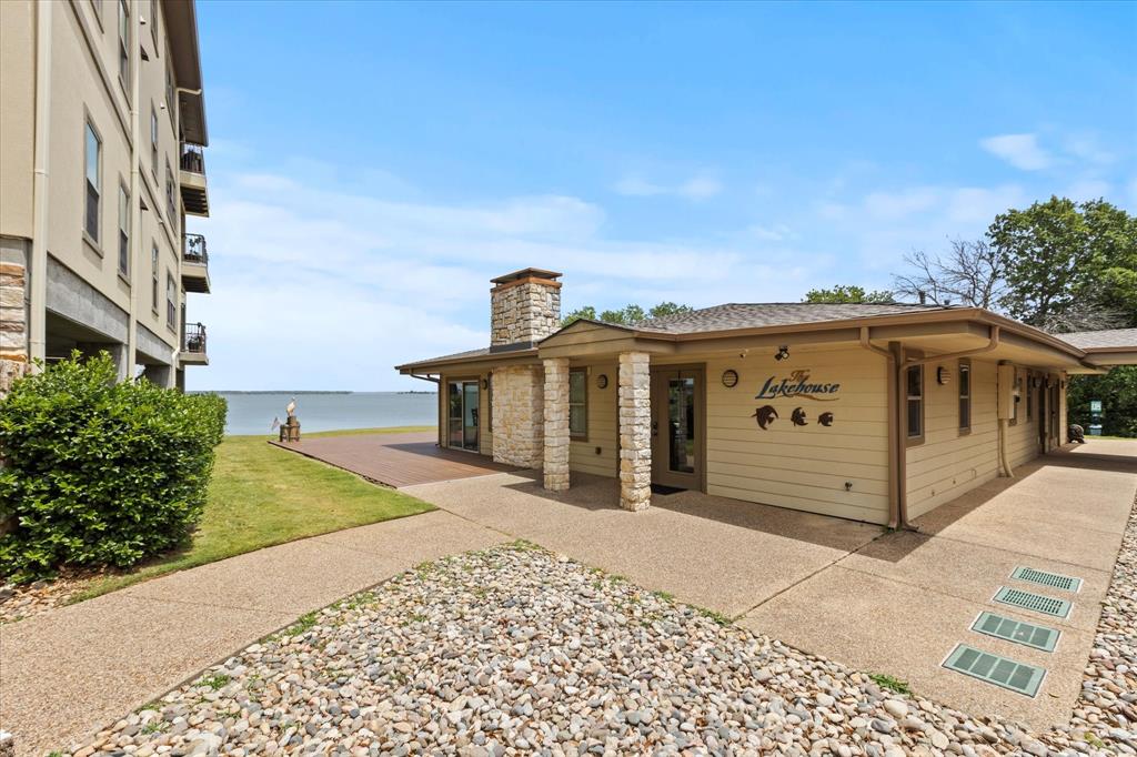 Lewisville Water's Edge II Condominium - Residential