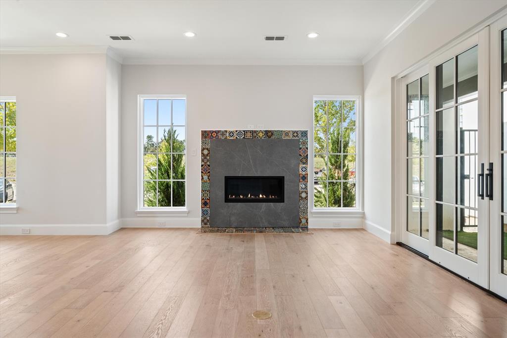 2959 Sunset Boulevard