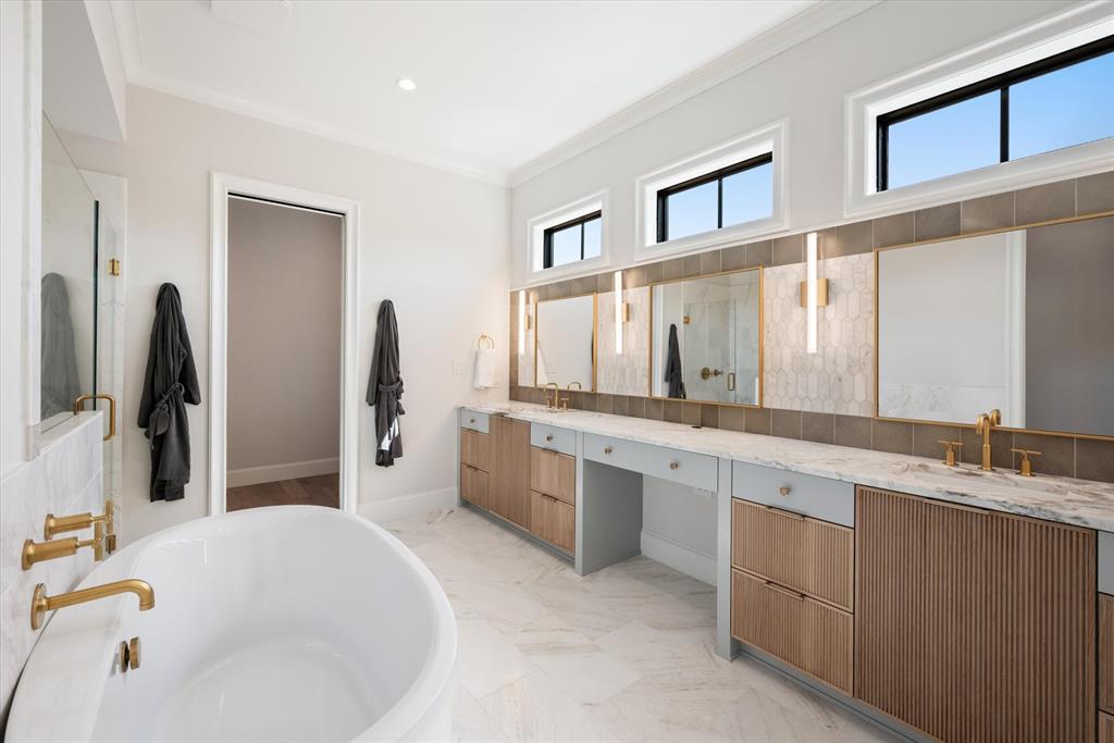 Lakeside Village Phase 1 - Residential