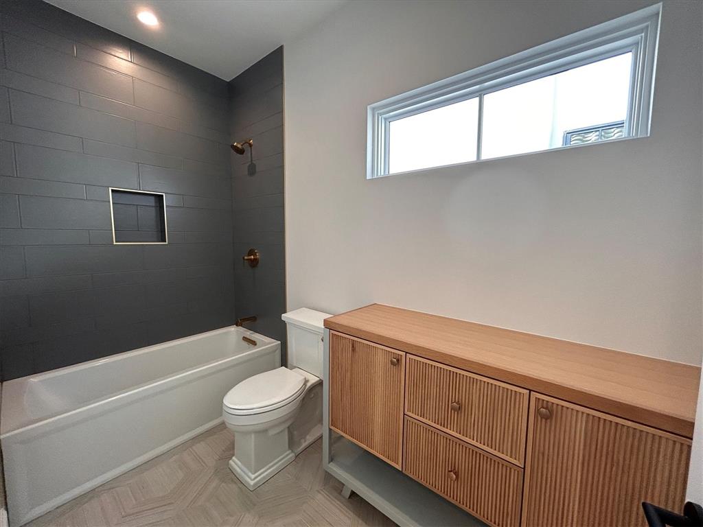 Lakeside Village Phase 1 - Residential