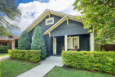 919 N Clinton Avenue Dallas TX 75208