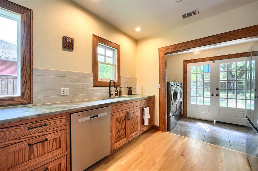 Oak Cliff Annex - Residential