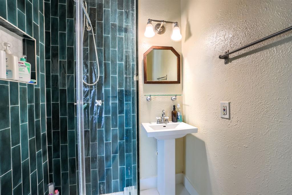 Oak Cliff Annex - Residential