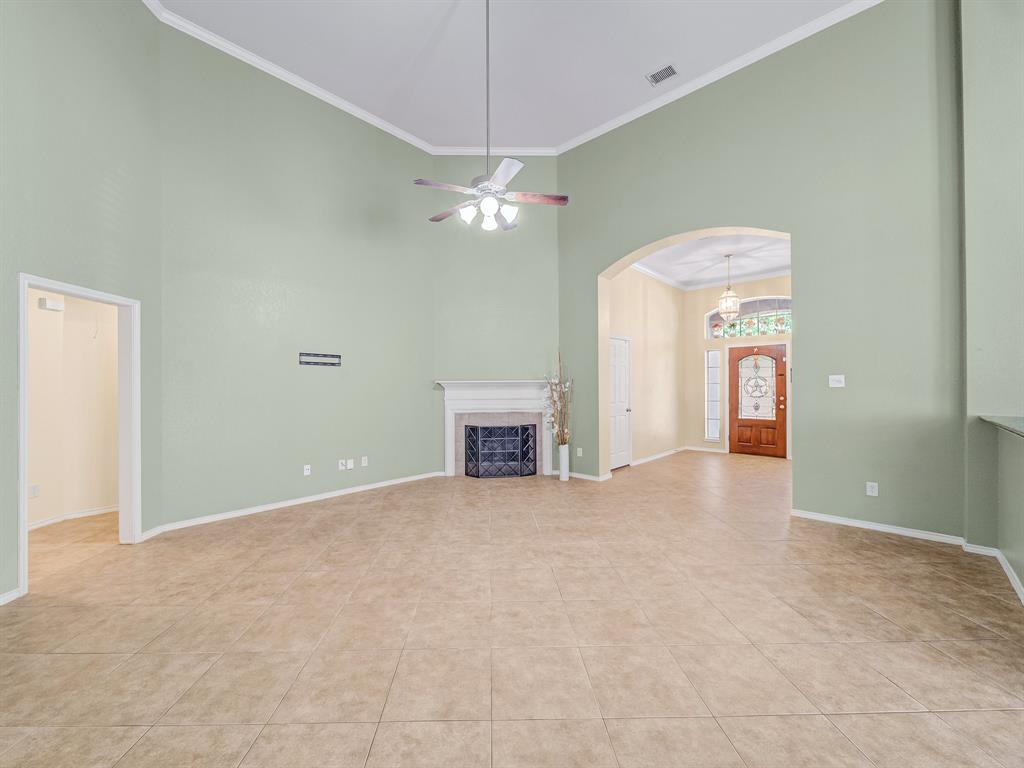 8713 Deepwood Lane