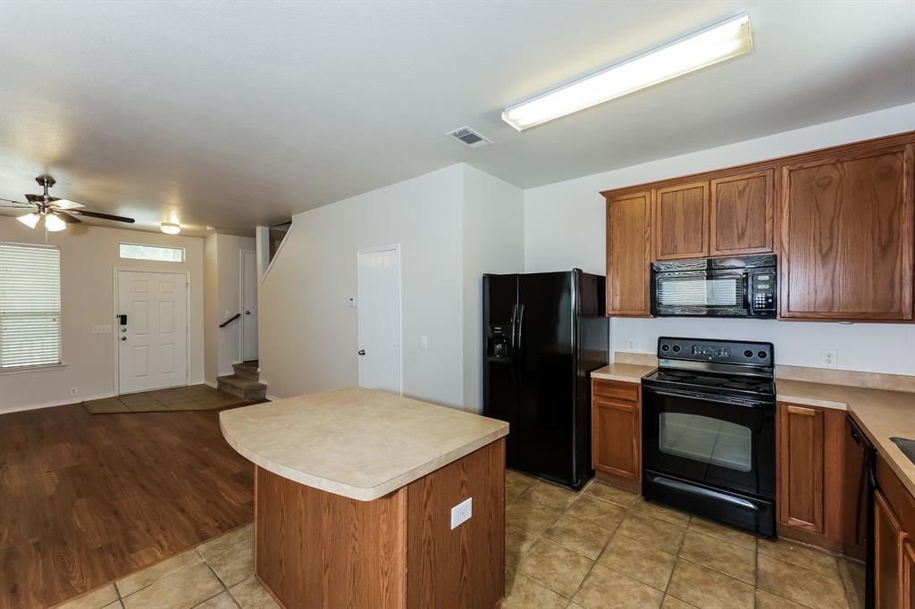 Villages Of Crawford Farms Th - Residential Lease