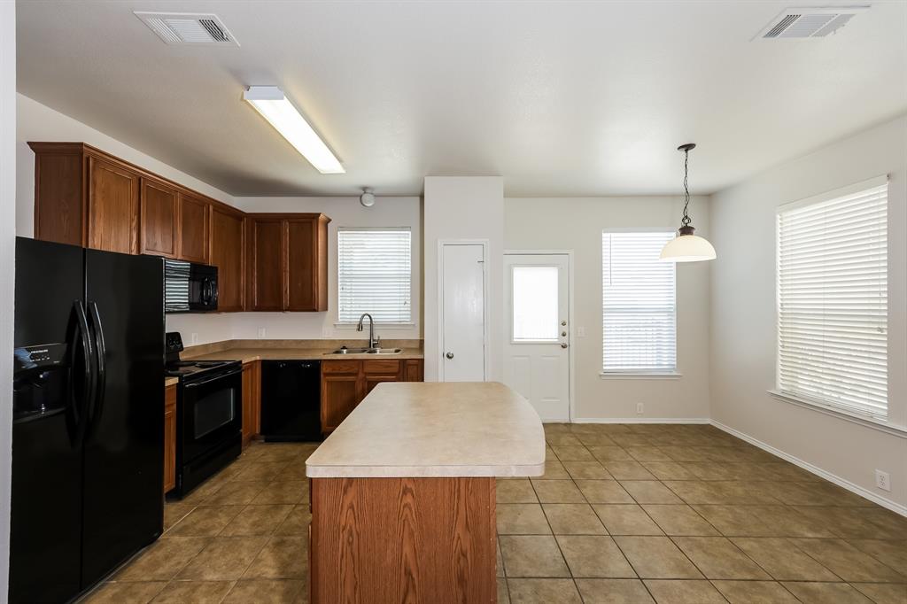 Villages Of Crawford Farms Th - Residential Lease