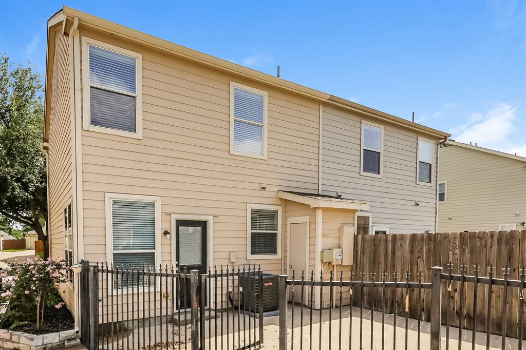 Villages Of Crawford Farms Th - Residential Lease