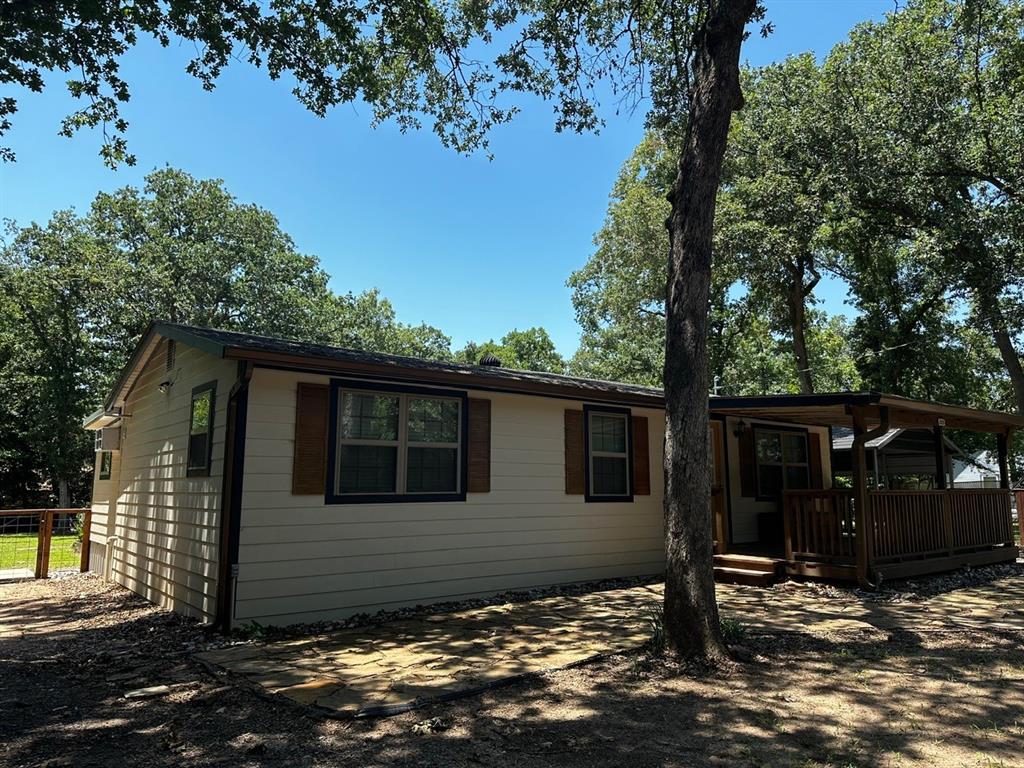 223 HOLLY Glen