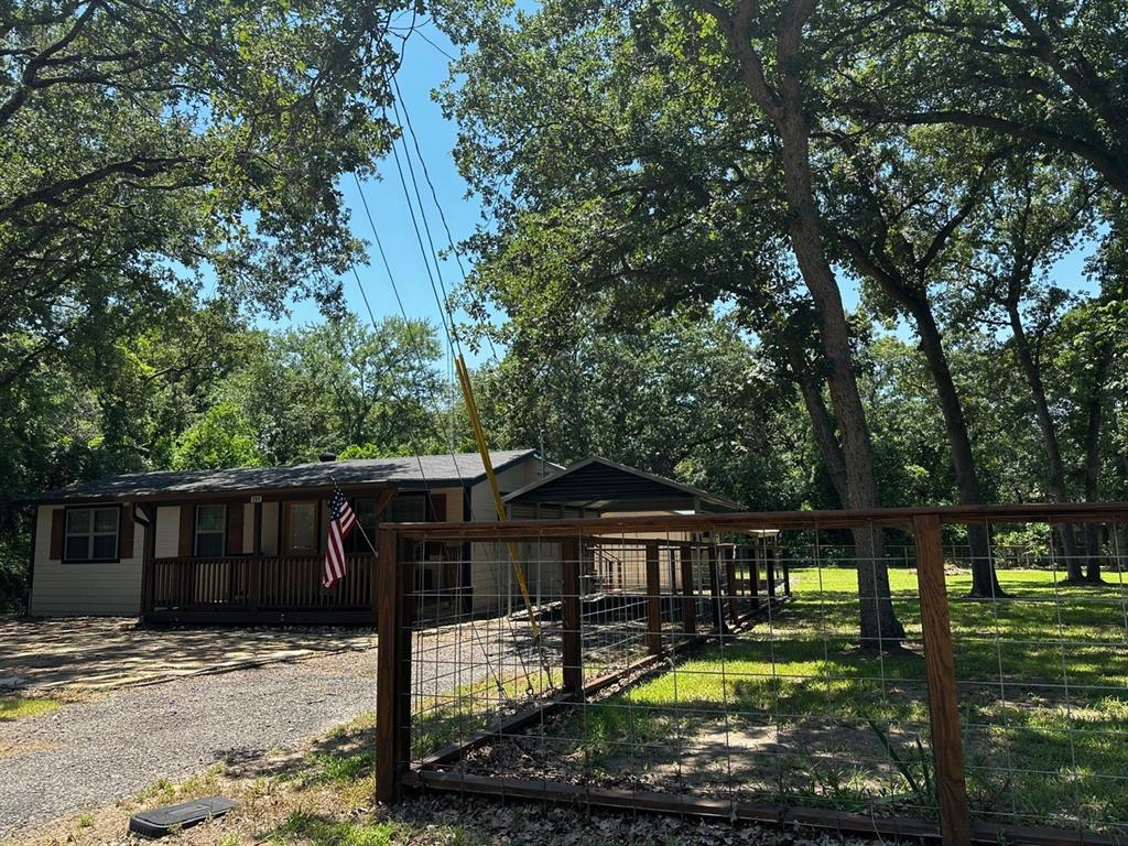 223 HOLLY Glen