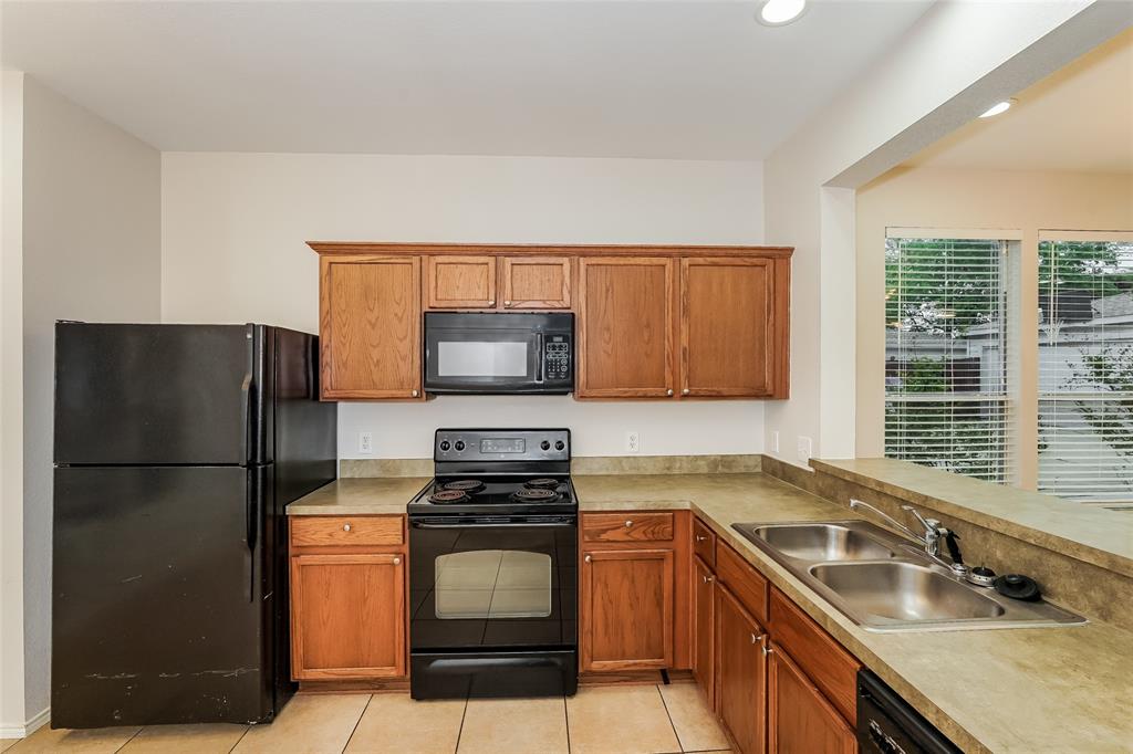 Villages Of Crawford Farms Th - Residential Lease