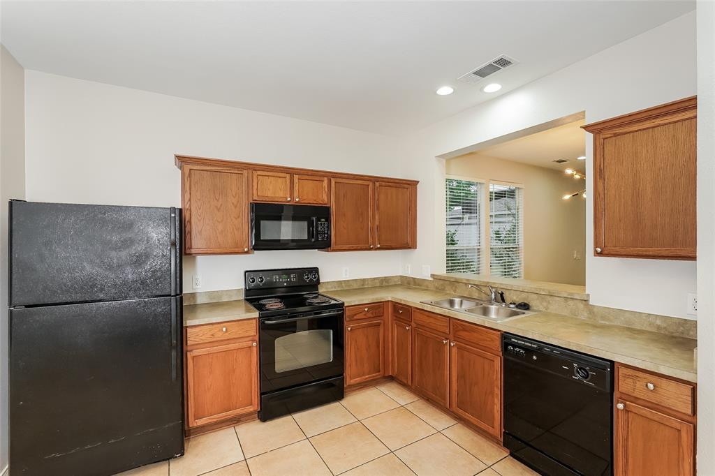 Villages Of Crawford Farms Th - Residential Lease