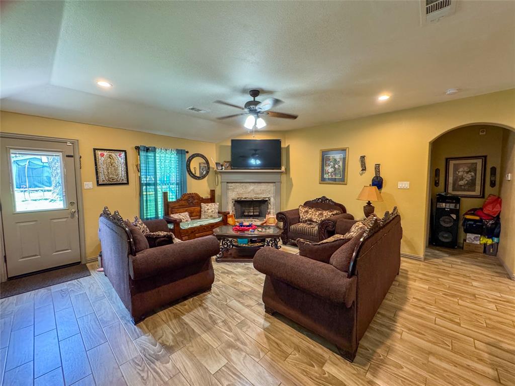 816 Elmo Drive