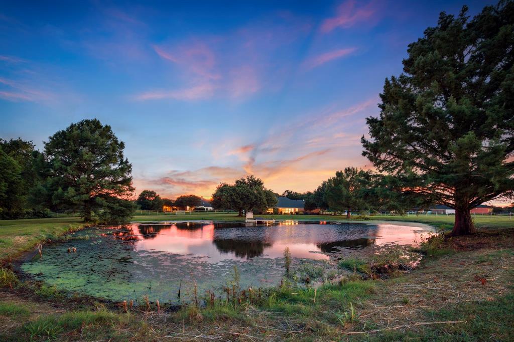 6400 Oak Hollow Drive
