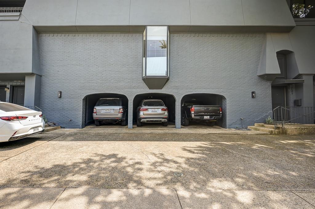 Lyons Gate Condos - Residential