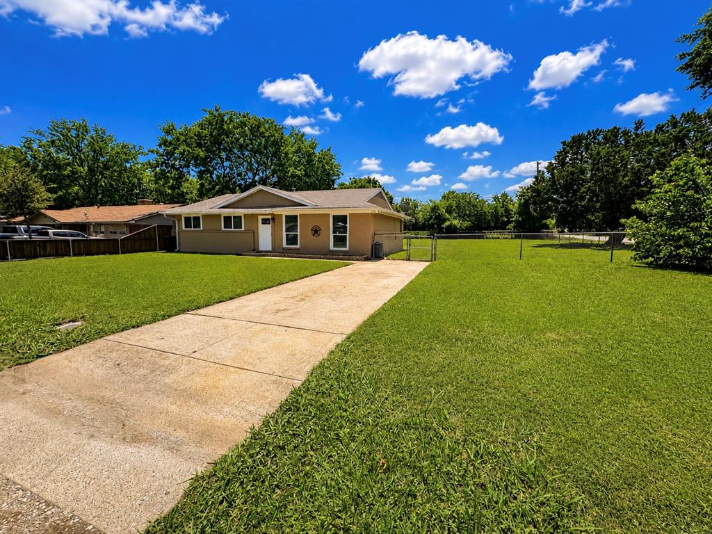 730 Rolling Ridge Lane
