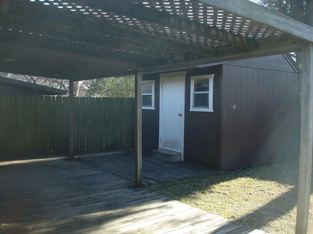 Crestmoor Park North - Residential Lease