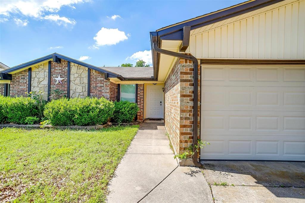 6436 Meadowlark Lane E
