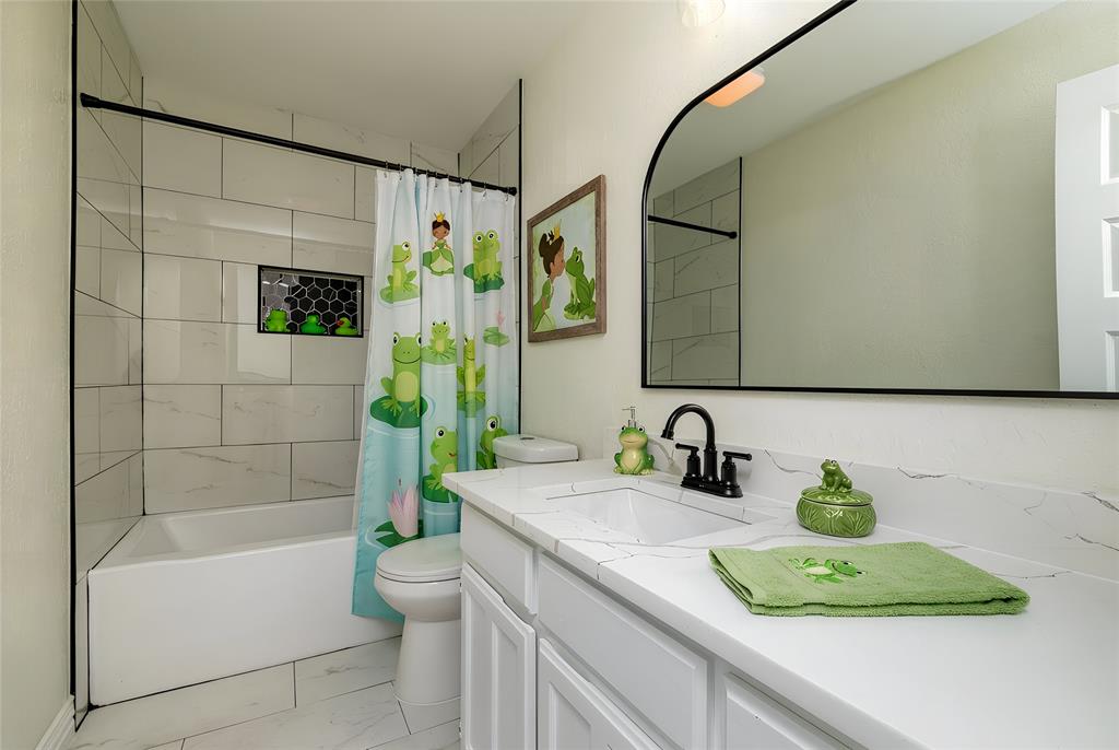 Cobblestone Square - Residential