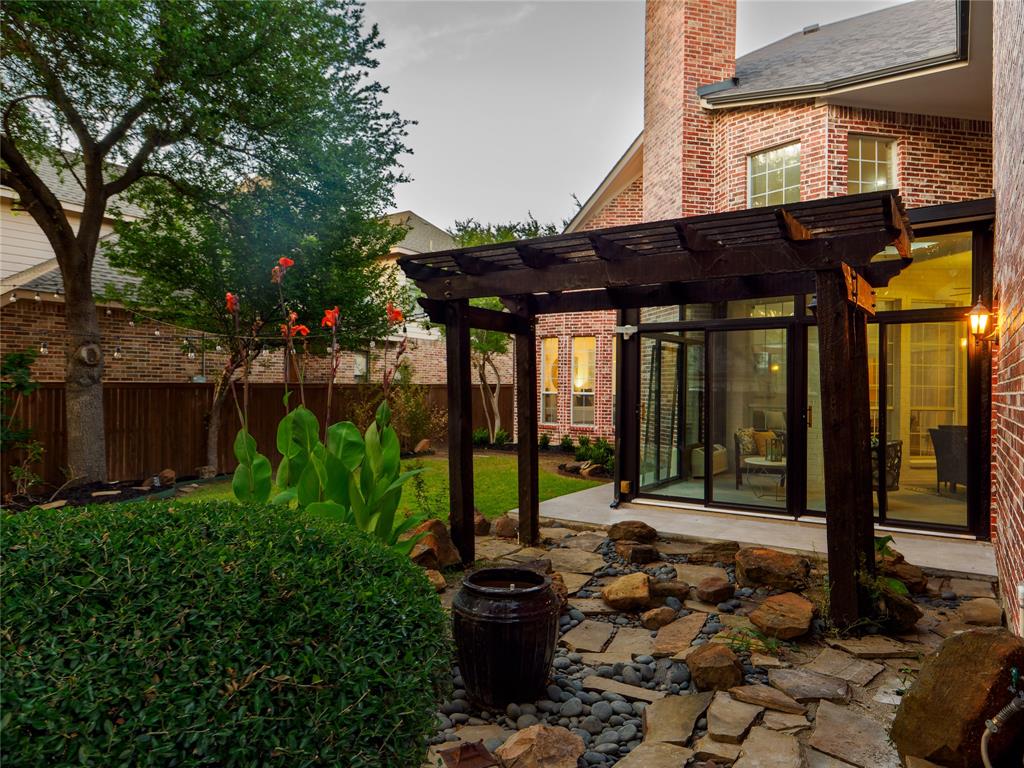 5915 Dripping Springs Drive